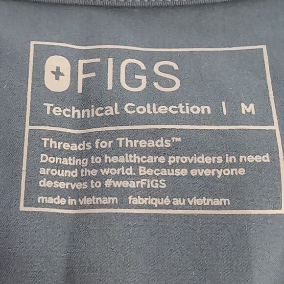 Figs Medium Gray Technical Collection V Neck Women's Scrub Top - Picture 8 of 10